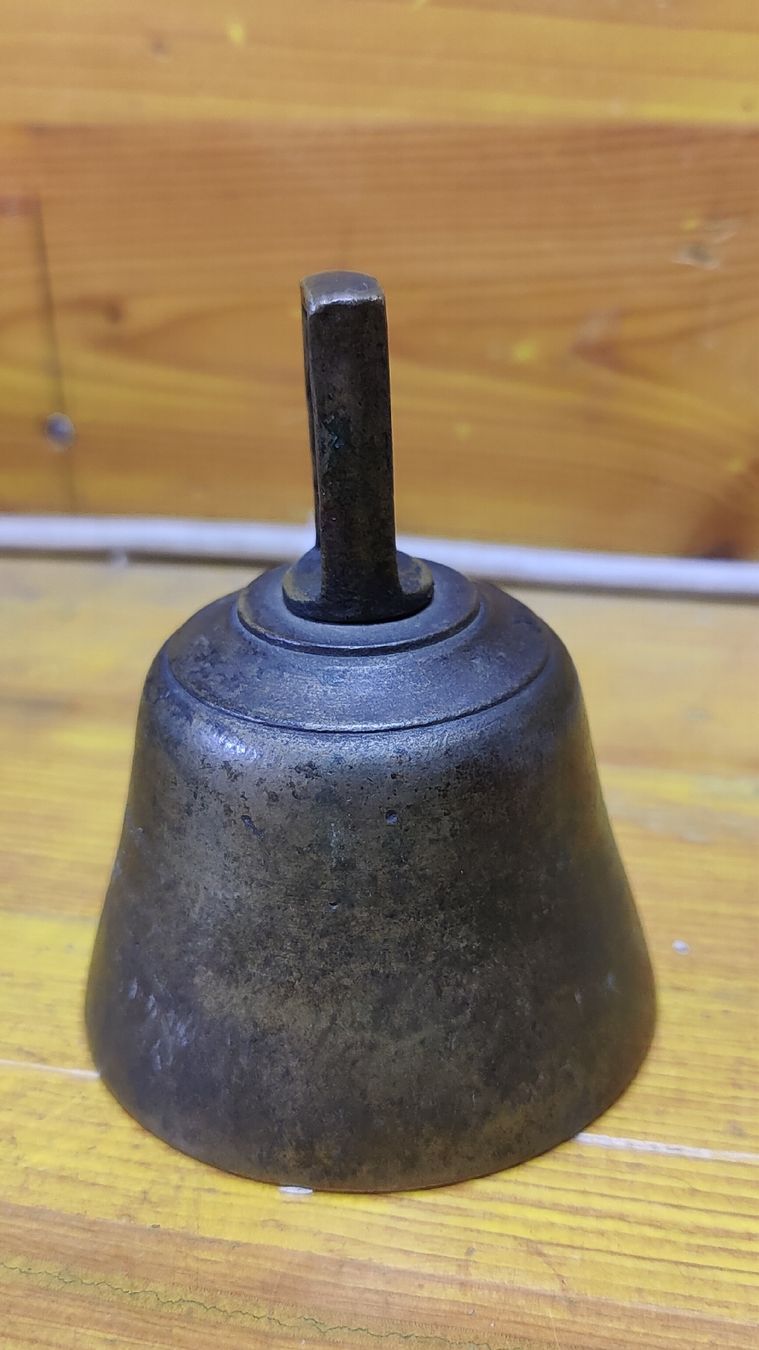Campanacci mucche: Antike Bronzeglocke  (L12) – Usato da Neuenhof venduto da bro_9zsg 1