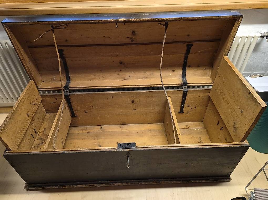Cassapanche: Holztruhe – Usato da Appenzell venduto da mfi_w59s 1