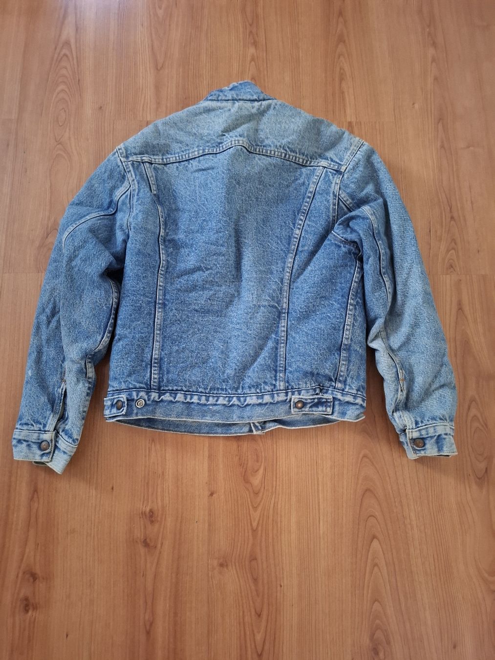 Levi's Giacche: Levi's Jeans Jacke mit Teddyfutter, Grösse 40, original 90er – Usato da Hunzenschwil venduto da Hardrock6 1