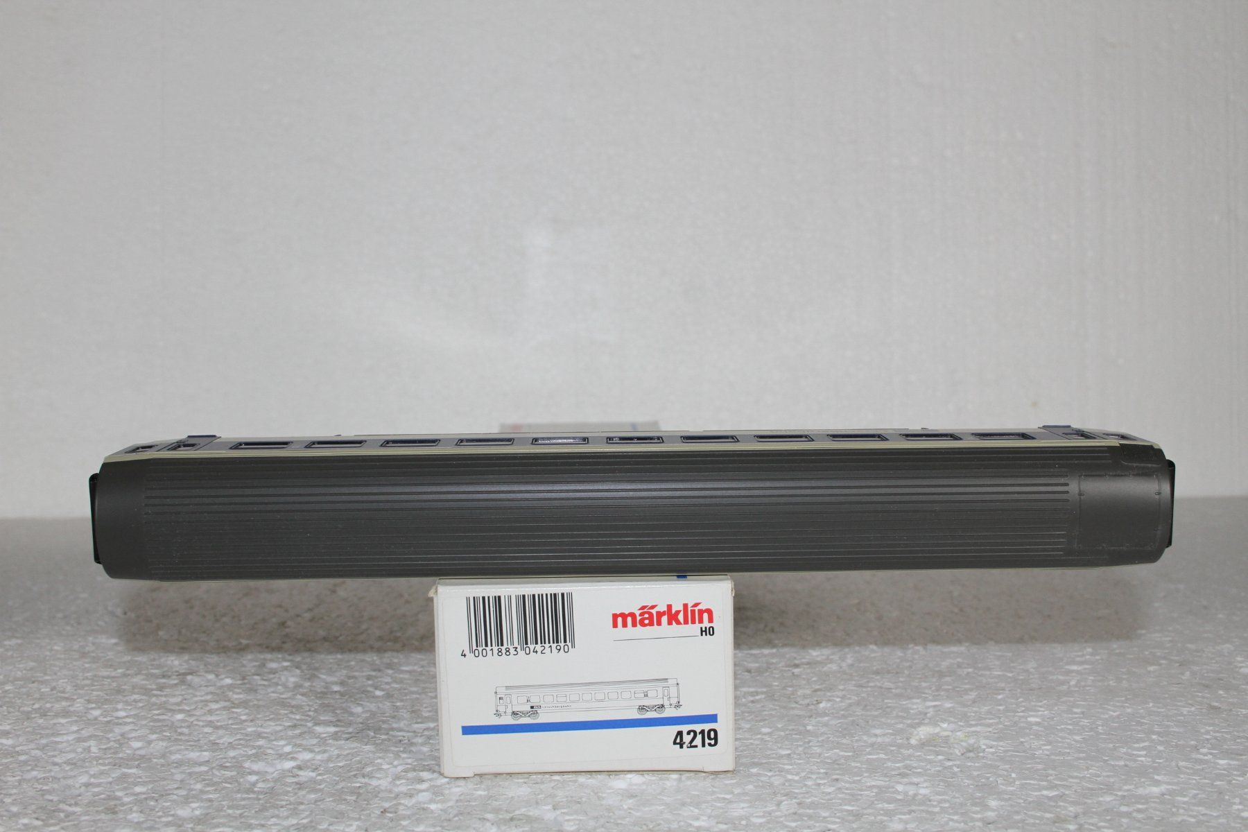 Märklin Modellini di ferrovie: Märklin 4218 BLS 2. Kl. – Usato da Triesen venduto da gleis8 5