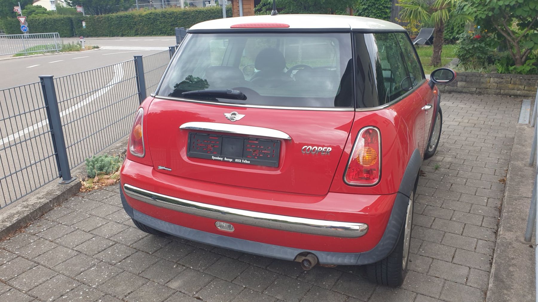 Mini Automobili: Mini Cooper  1600  Rot/Weiss – Usato da Müllheim Dorf venduto da Linus18 2
