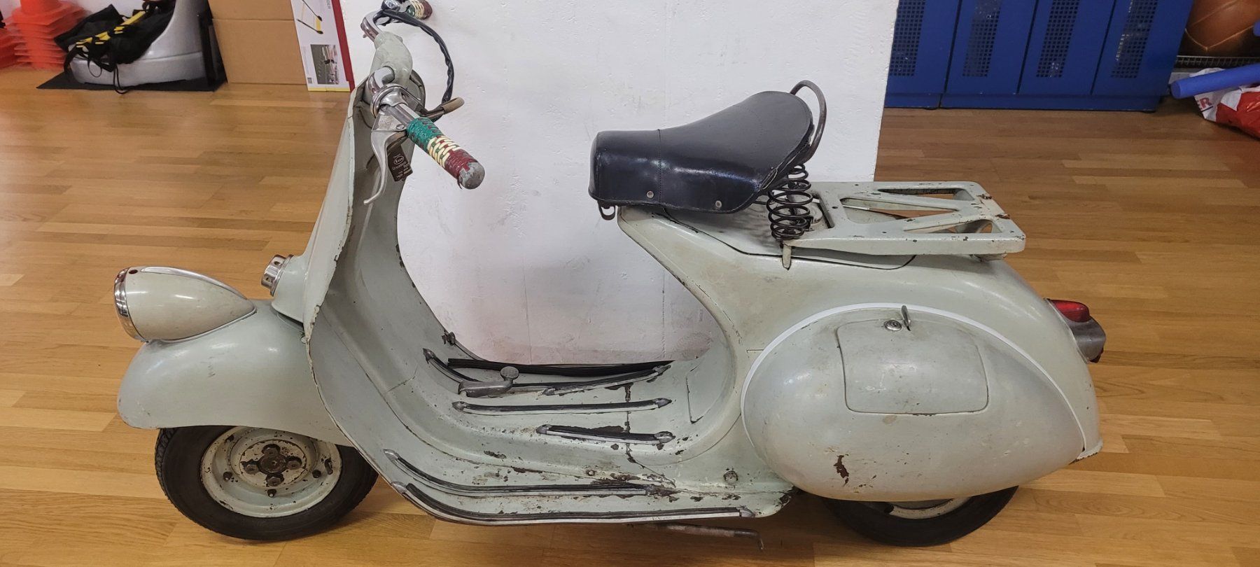 Piaggio Scooter: Vespa 1956 – Usato da Martigny venduto da Philippe3691 3