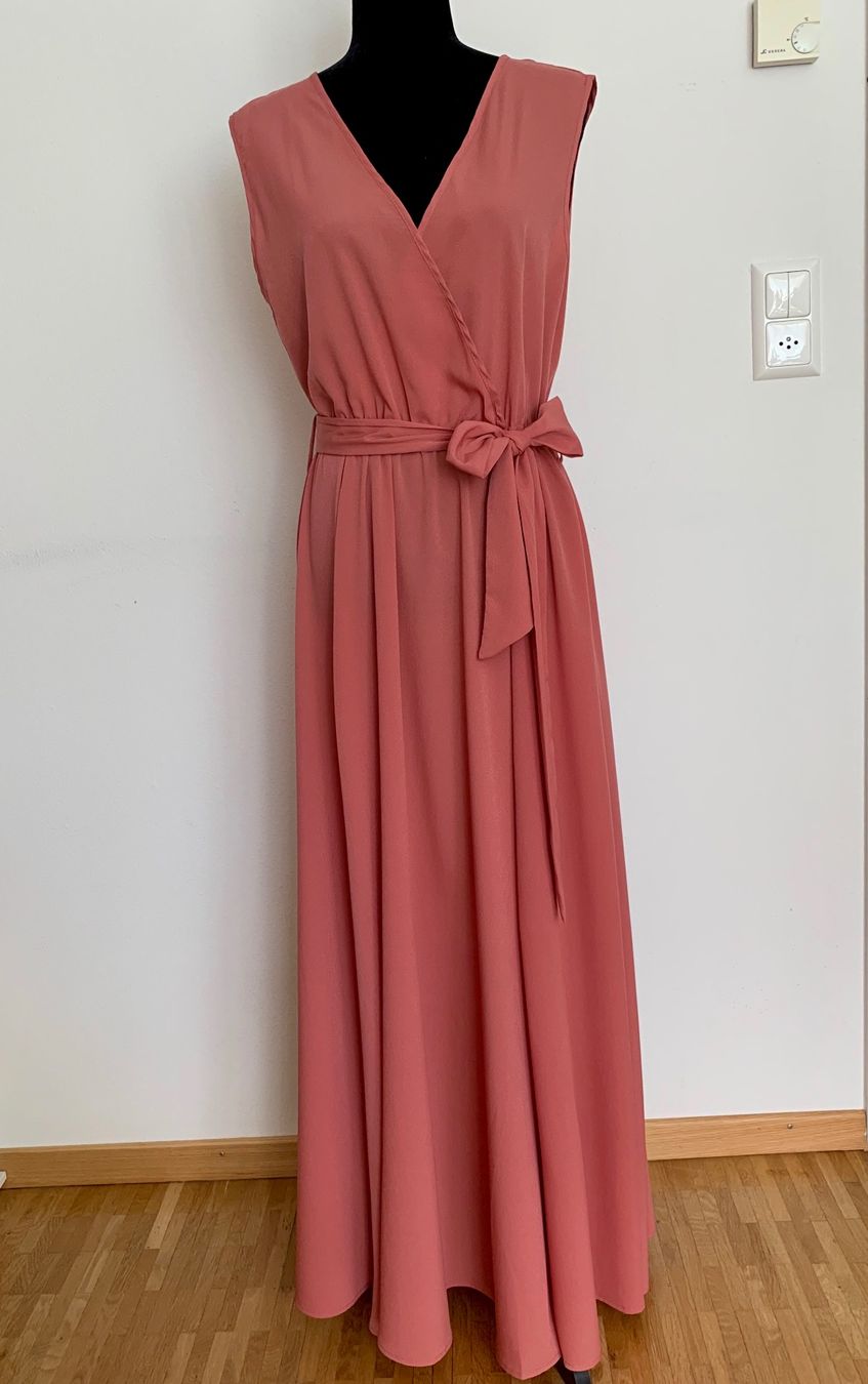 Robes: Damen Kleid – Neuf (Voir description) à Zürich par Nika017