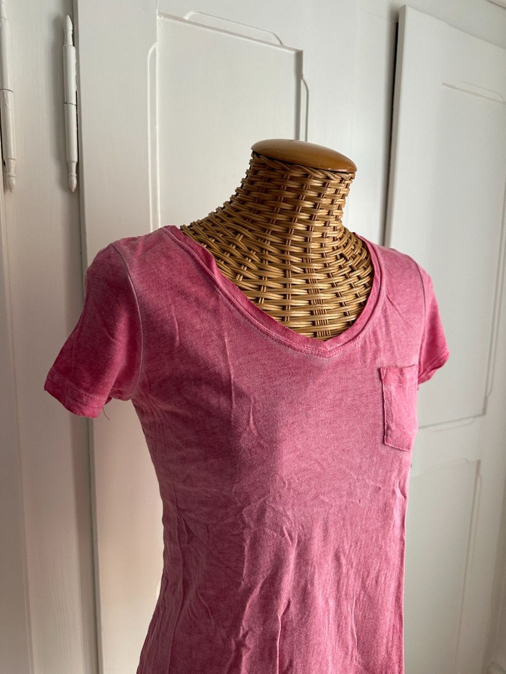 T-Shirts: FISHBONE - T-Shirt pink XS – Gebraucht aus Zürich von Diazaio 1