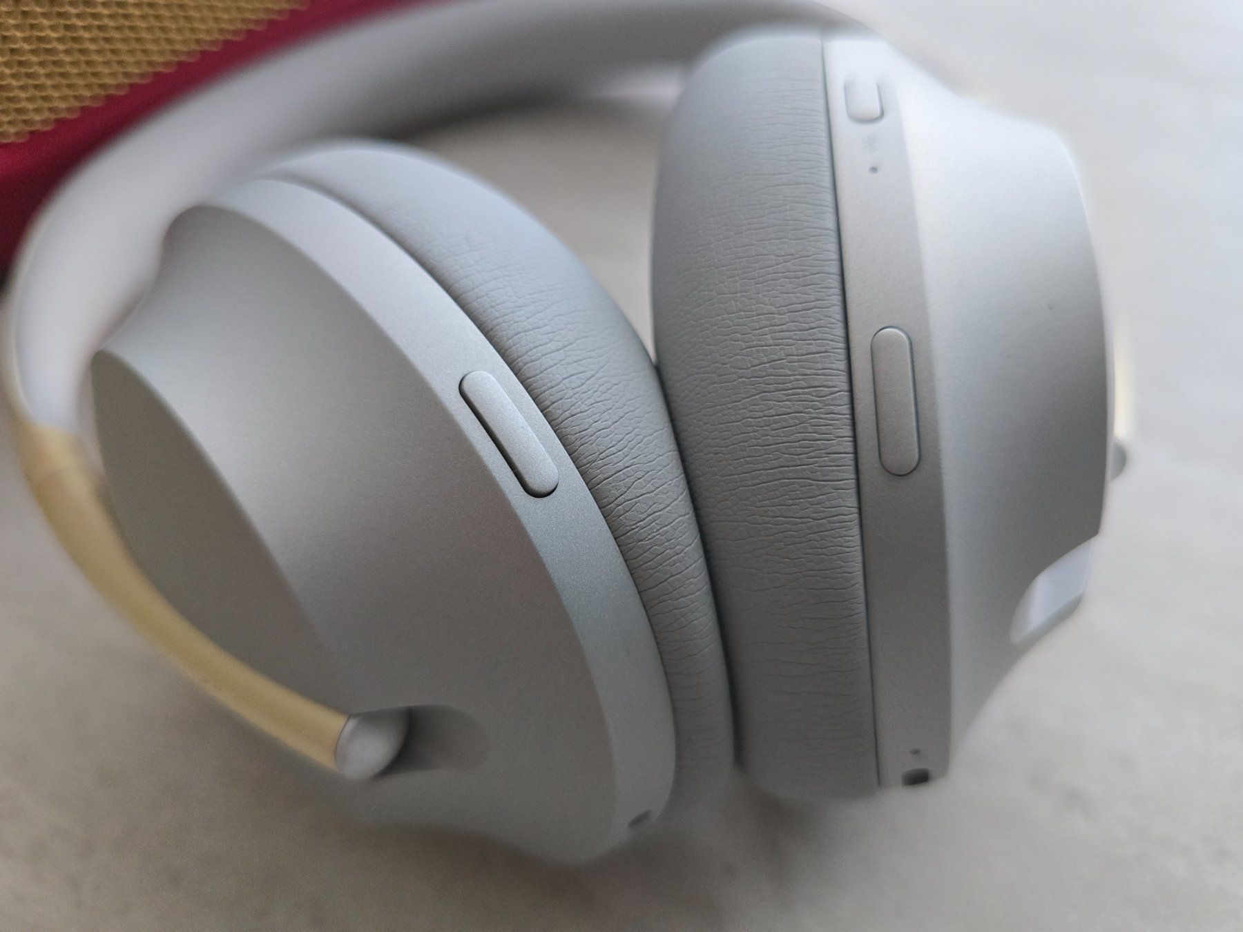 Bose Cuffie: Bose Noise Cancelling Headphones 700 – Usato da Basel venduto da Zait 1