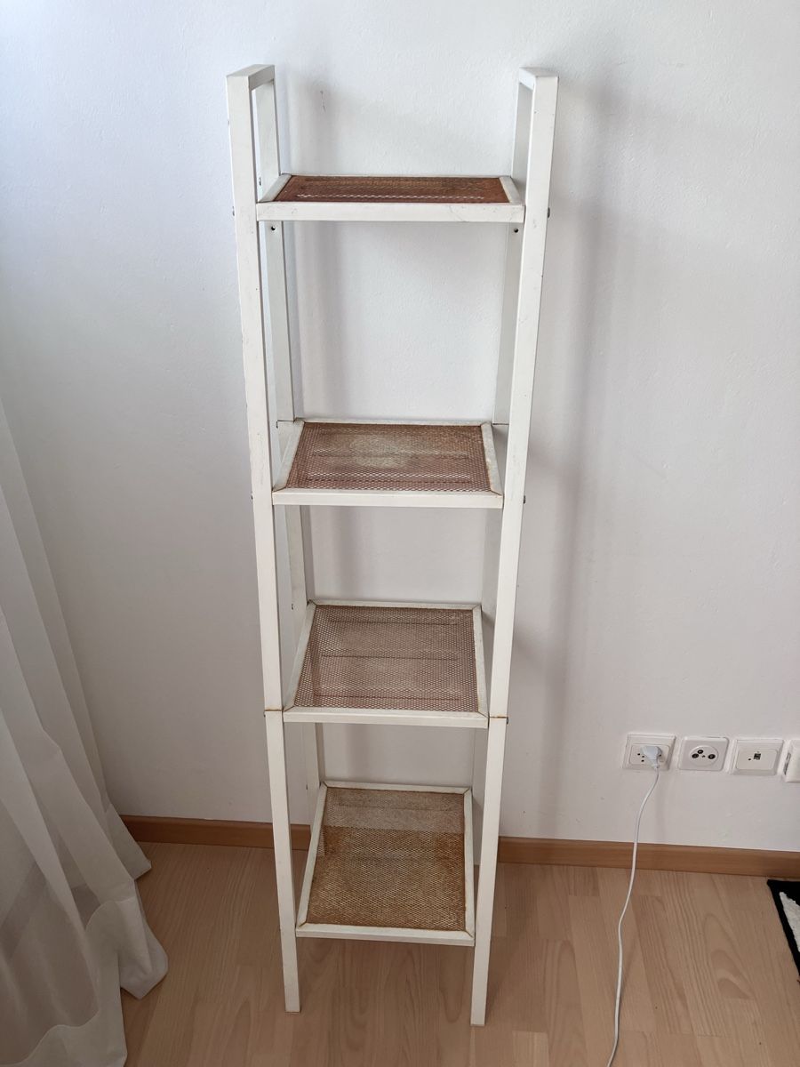 Scaffali: IKEA Regal Lerberg weiss Metal – Usato da Dättwil AG venduto da Datura 1