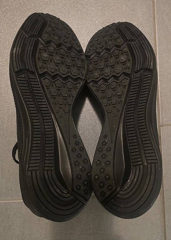 Nike Scarpe da uomo: Herrenschuhe Nike Grösse 45 – Nuovo (secondo la descrizione) da Schaffhausen venduto da F_180 3