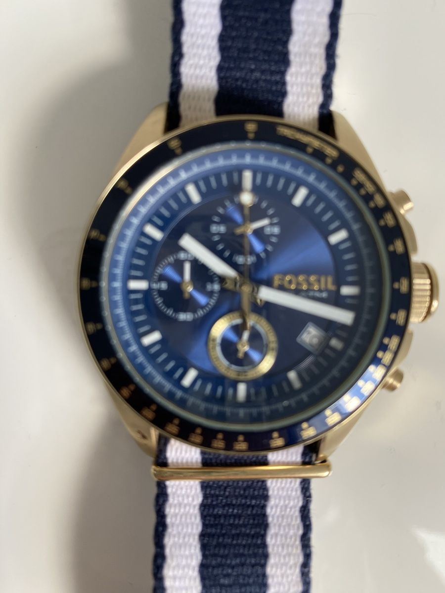 Fossil Uhren: FOSSIL Uhr 40mm Durchmesser mit Stoffband gebraucht – Gebraucht aus Zürich von DidierTG