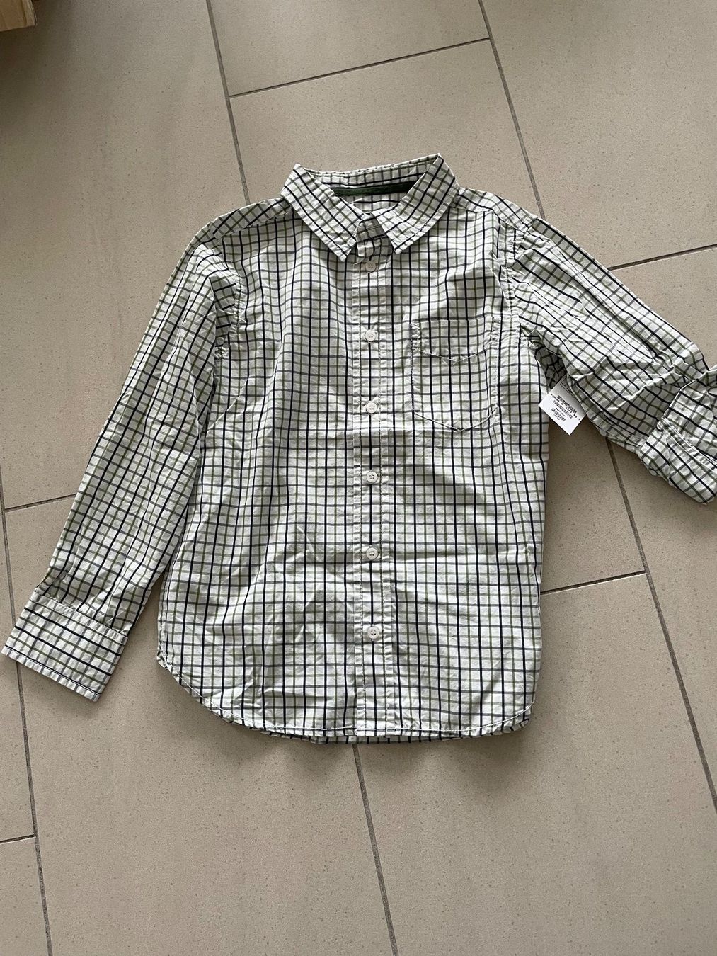 H&M Camicie, T-shirt & Polo: HEMD KNABE IN GR 134 VON LOGG  H&M – Nuovo e nell'imballaggio originale da Zug venduto da falama 2
