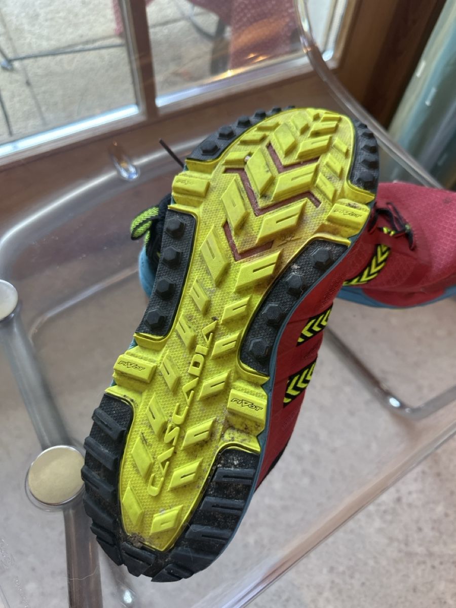 Brooks Herrenschuhe: Brooks Cascadia 15 Rot Gr44 – Gebraucht aus Mönthal von Shaycat13 2