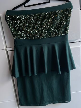 Abito da cocktail con basca di paeten-tg S/M- chic
