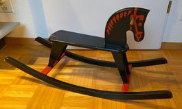 Schaukelpferd aus Holz