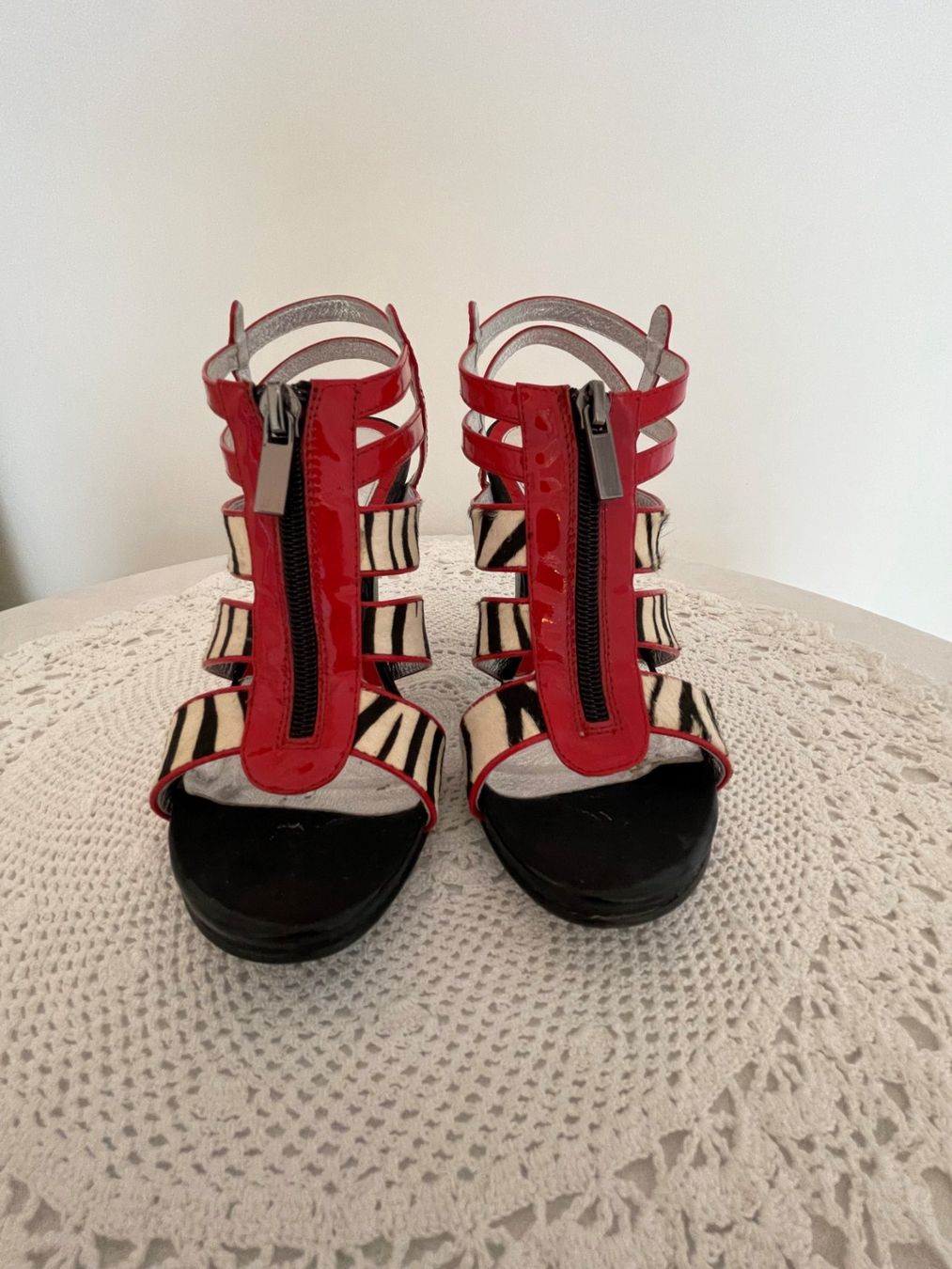 Scarpe da donna: Extravagante Sandaletten, Highheels, Gr. 36 – Nuovo (secondo la descrizione) da Meisterschwanden venduto da Taragoa 1