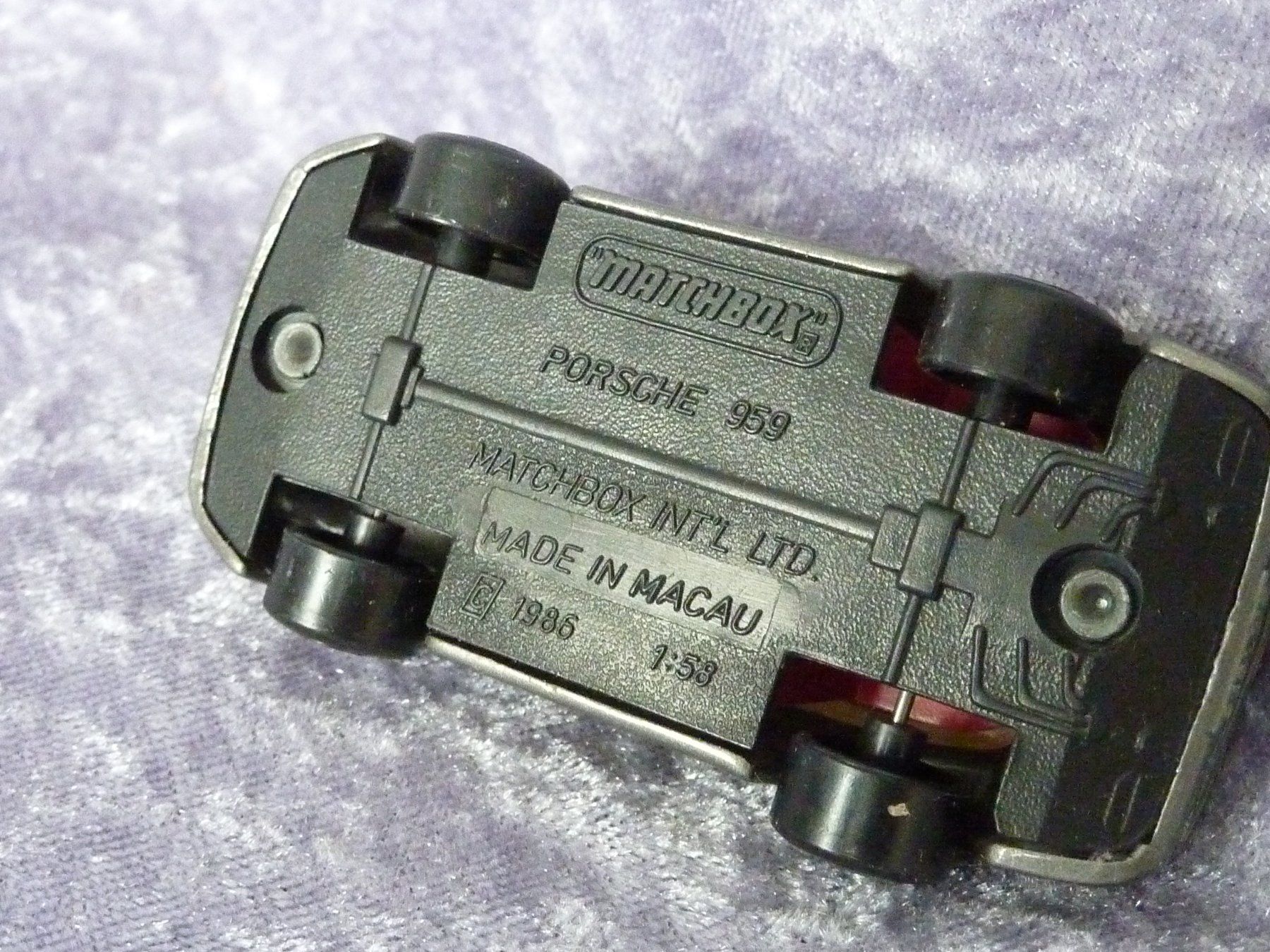 Matchbox Modellini d'auto: Porsche 959 1:64 – Usato da Dürrenäsch venduto da Cobra1ch 4