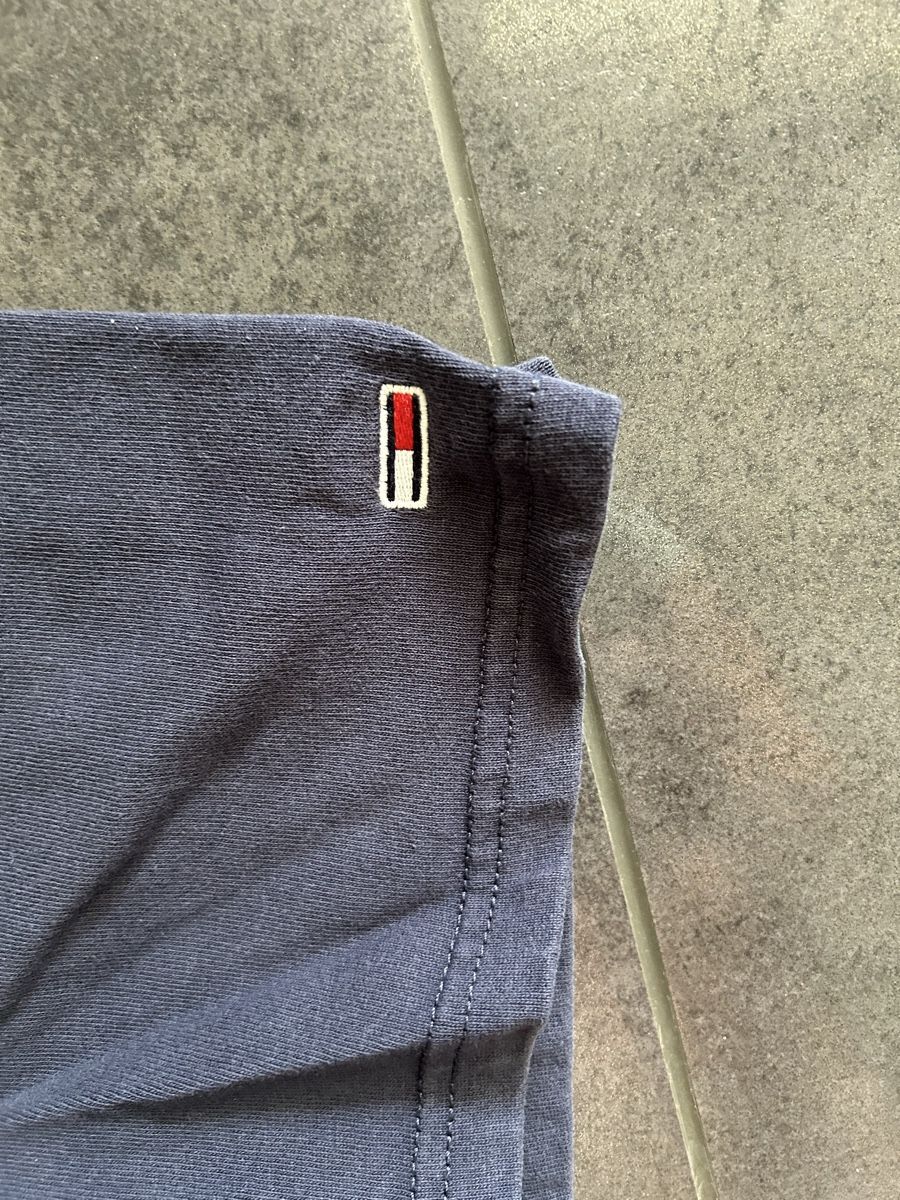 Tommy Hilfiger T-shirts: 3 Tommy Hilfiger T-Shirts Gr. L – D'occasion à Eglisau par loumops 1