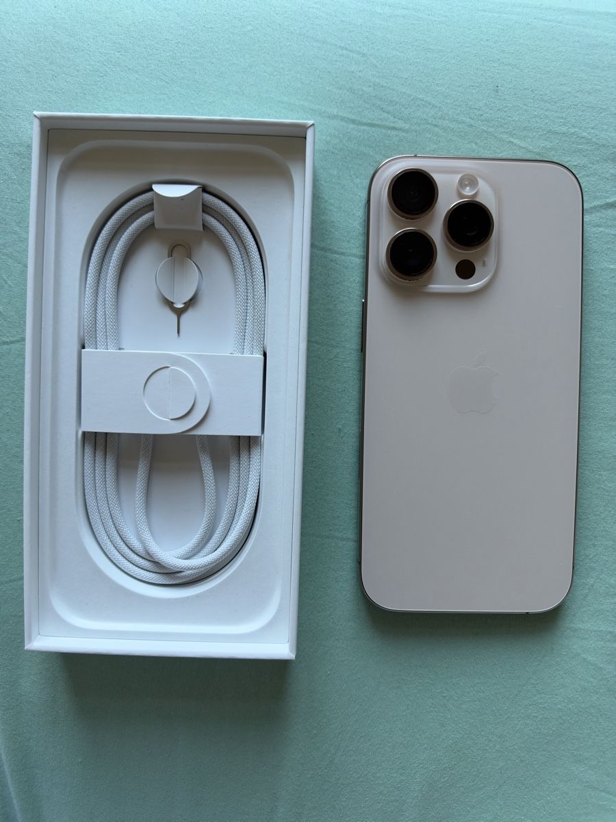 Apple Telefoni cellulari / Smartphones: iPhone 16 Pro 128GB Gold – Usato da Winterthur venduto da neeidn 1