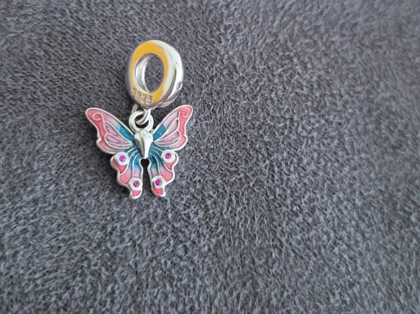 Anhänger: Silber Charm Schmetterling +Garantie – Neu (gemäss Beschreibung) aus Rotkreuz von Carbone_Bijou-Shop