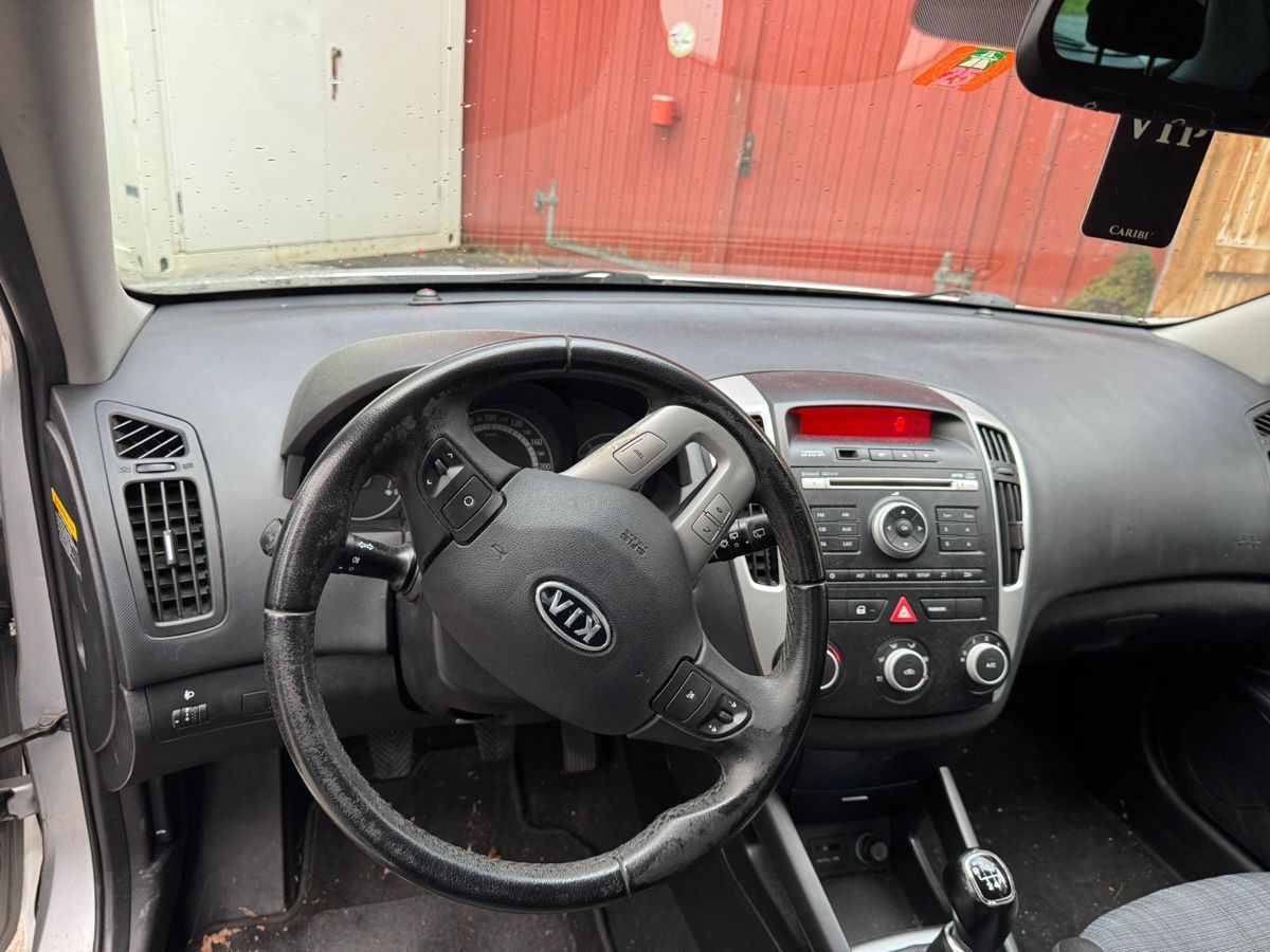 Kia Automobili: Kia ceed 1.4 – Usato da Bertschikon (Gossau ZH) venduto da rie_h2zl 5