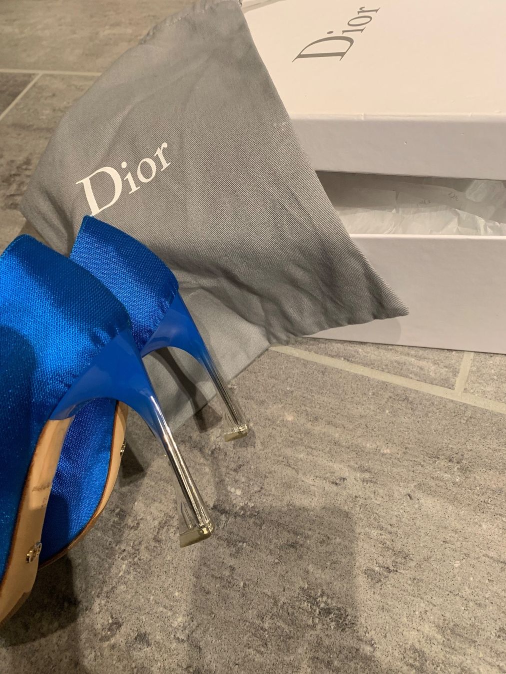 Dior Scarpe da donna: Pumps. Sandalen DIOR – Usato da Zell LU venduto da AliAli24 7