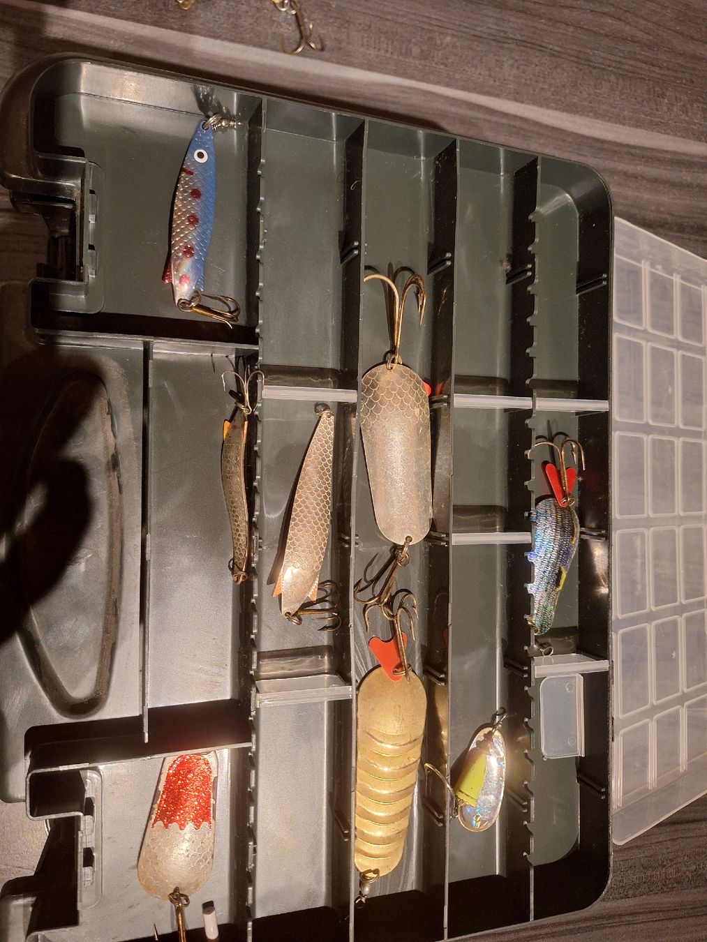 Esche: Wobbler Set mit DAM Box Hechtwobbler  – Difettoso da Brienzwiler venduto da Dagemo1987 7