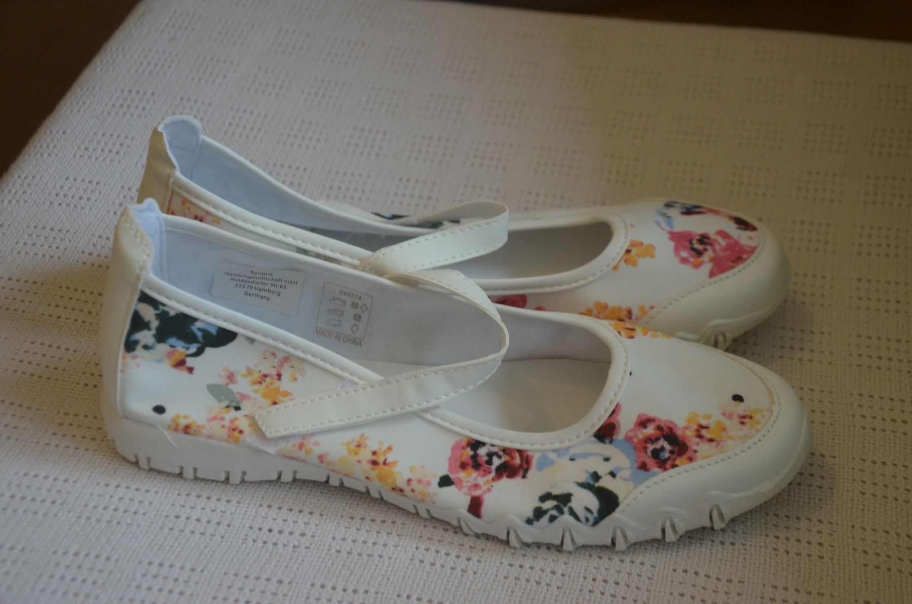 Damenschuhe: NO 40 - NEU – Neu und originalverpackt aus Chiasso von Dolly015