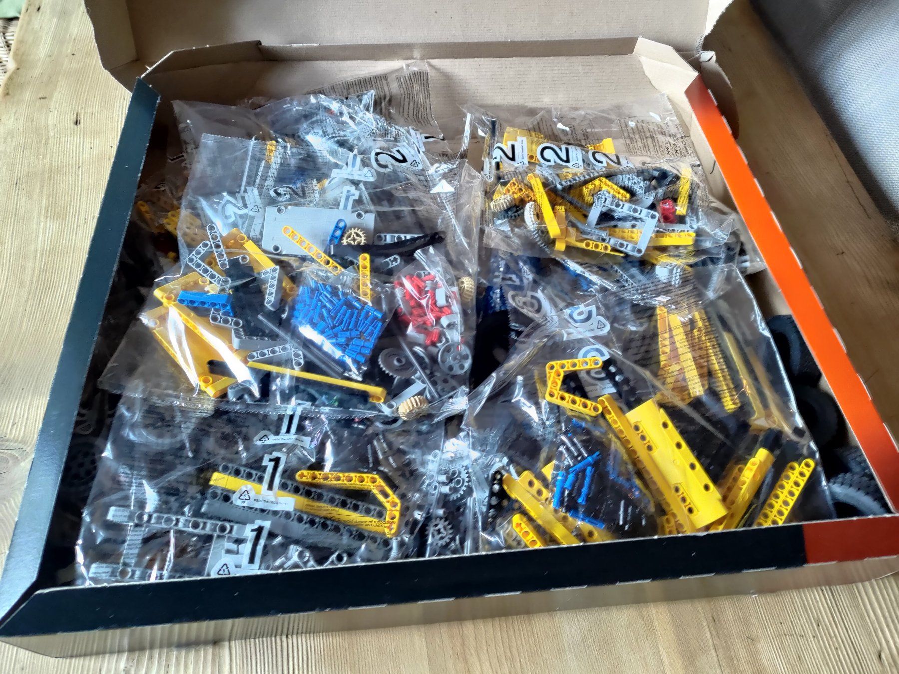 Lego Baukästen: Lego Kranwagen 42009  Rares Set Neu – Neu und originalverpackt aus Nänikon von Chutimon 4
