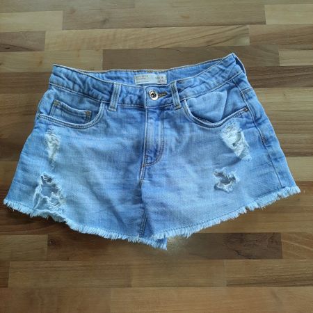 Coole Jeans Shorts von ZARA, Grösse 134