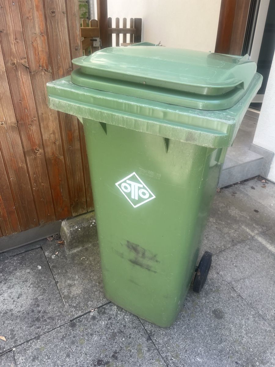 Altro per Ufficio & Commercio: Grüntonne 120L – Usato da Lengnau AG venduto da SamarraM
