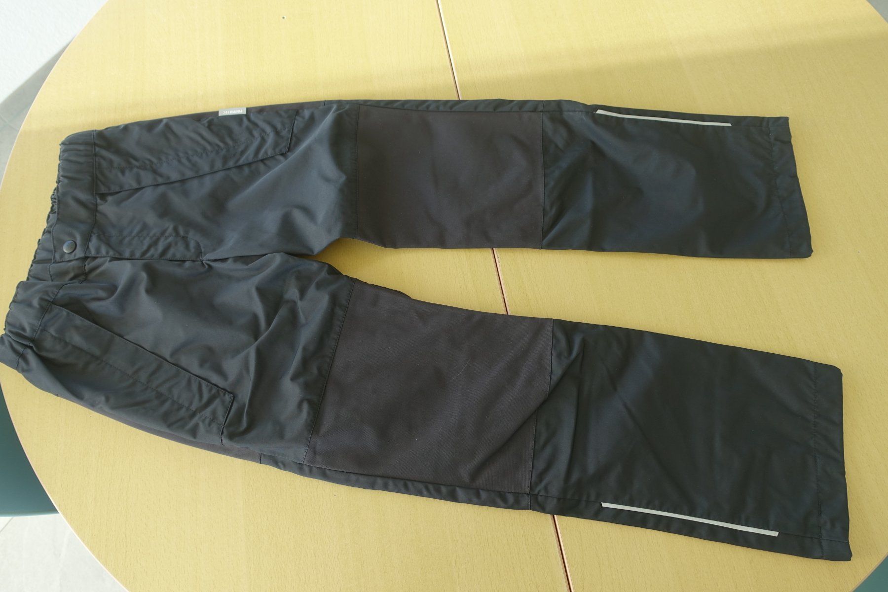 Reima Hosen: Reima Tec Regenhose schwarz Gr. 146 – Gebraucht aus Seftigen von nordfyr