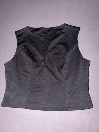 Schwarzes Top, ideal für den Sommer, Grösse S/36