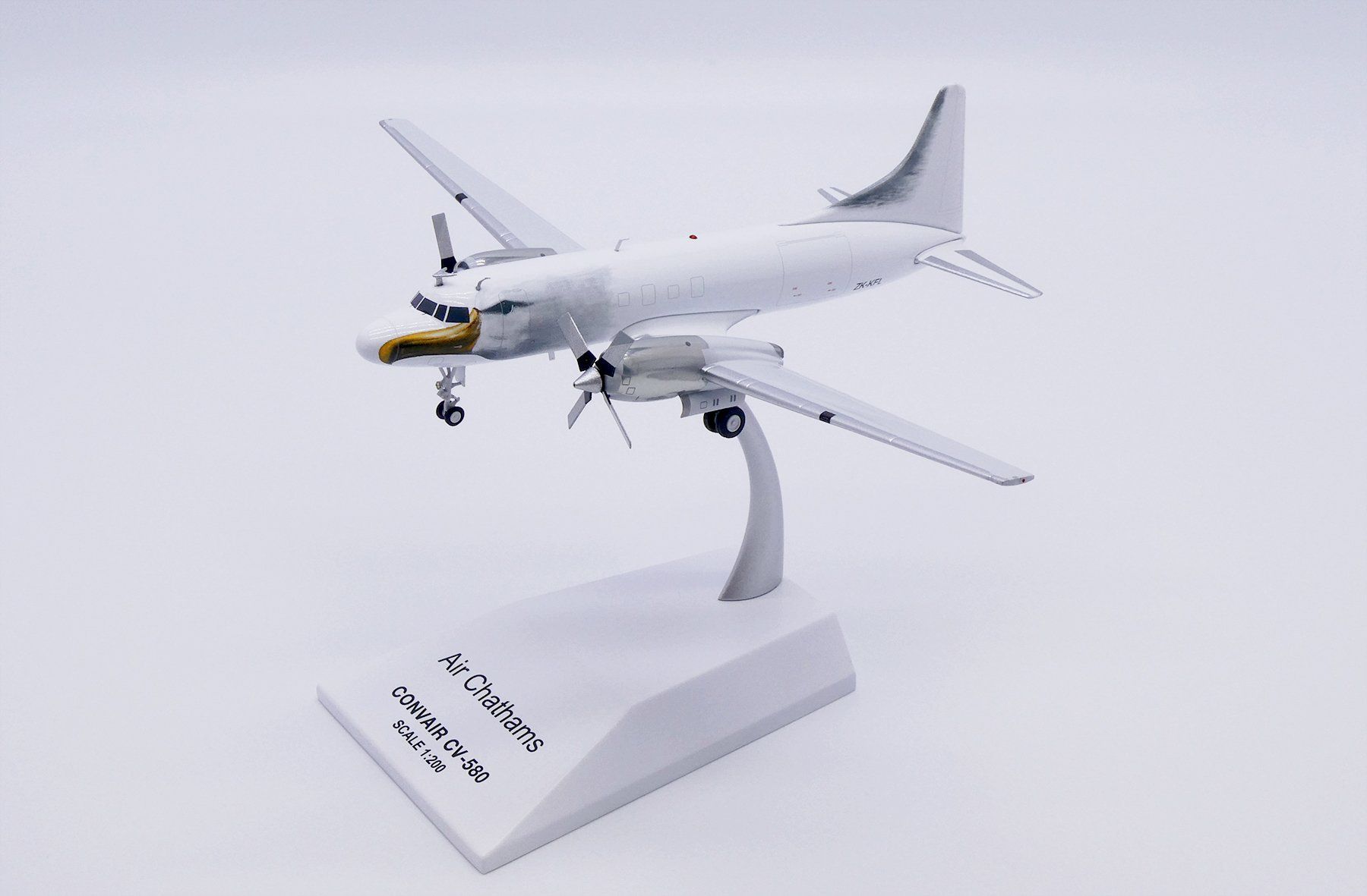 Kit di modellismo & Modellini statici: ConvairCV-580 Air CHATHAMS – Nuovo e nell'imballaggio originale da Morges venduto da iljamuromez 6