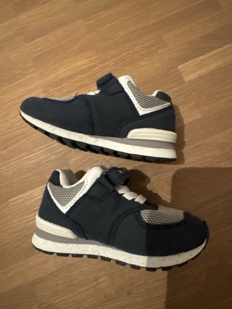 Elefanten Scarpe per ragazzi: Elefanten Turnschuhe Gr. 22, dunkelblau, – Usato da Mels venduto da ann_v2x9 3