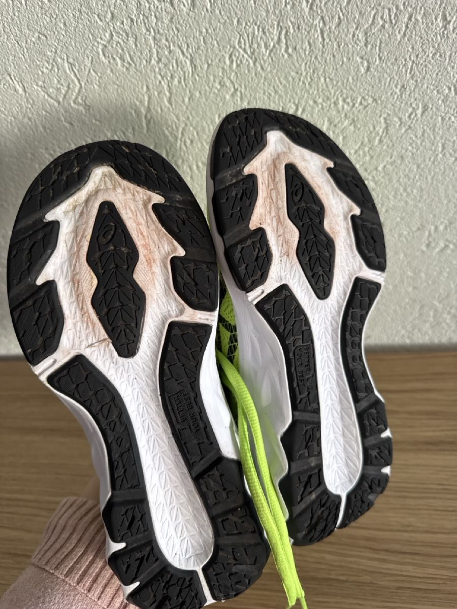 Asics Herrenschuhe: Asics Schuhe 36 – Gebraucht aus Schmerikon von BiancaM03 4
