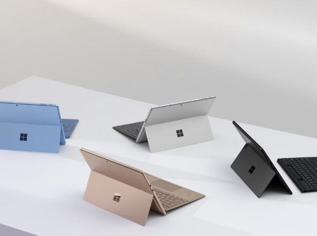 Microsoft Notebook: SURFACE PRO 9 13,0 | 8GB | 265 SSD | TOUSCH | WIN 11PRO – Nuovo (secondo la descrizione) da Weinfelden venduto da dju_w2fj 1