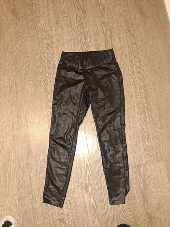 Schwarze Lack-Leggings Gr. S/M