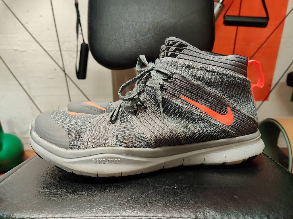Chaussures hommes: Nike Free Training Grösse 45 – D'occasion à Hinterforst par Metz69
