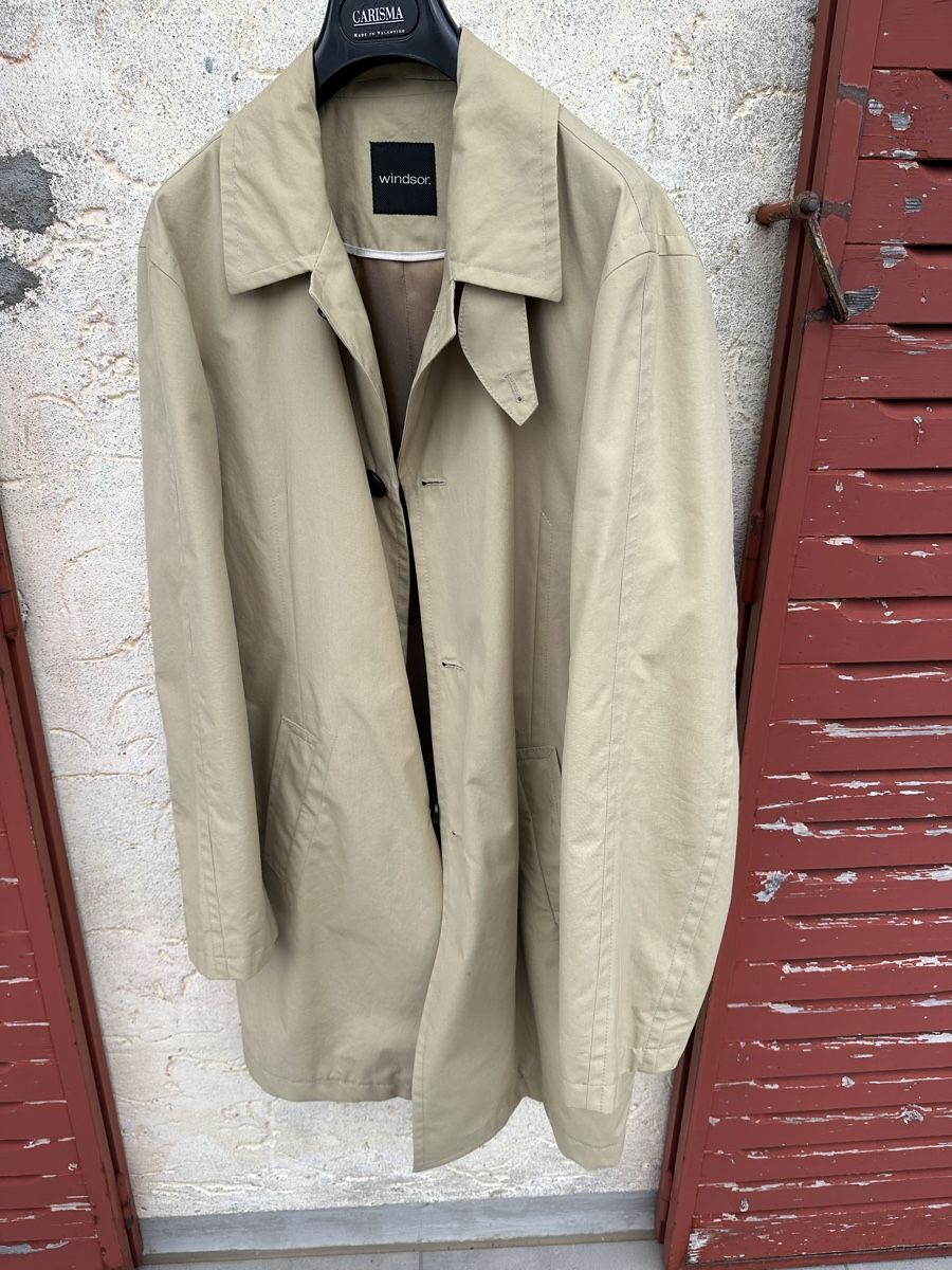 Windsor Cappotti: Trenchcoat unisex WINDSOR – Usato da Weggis venduto da emanjo