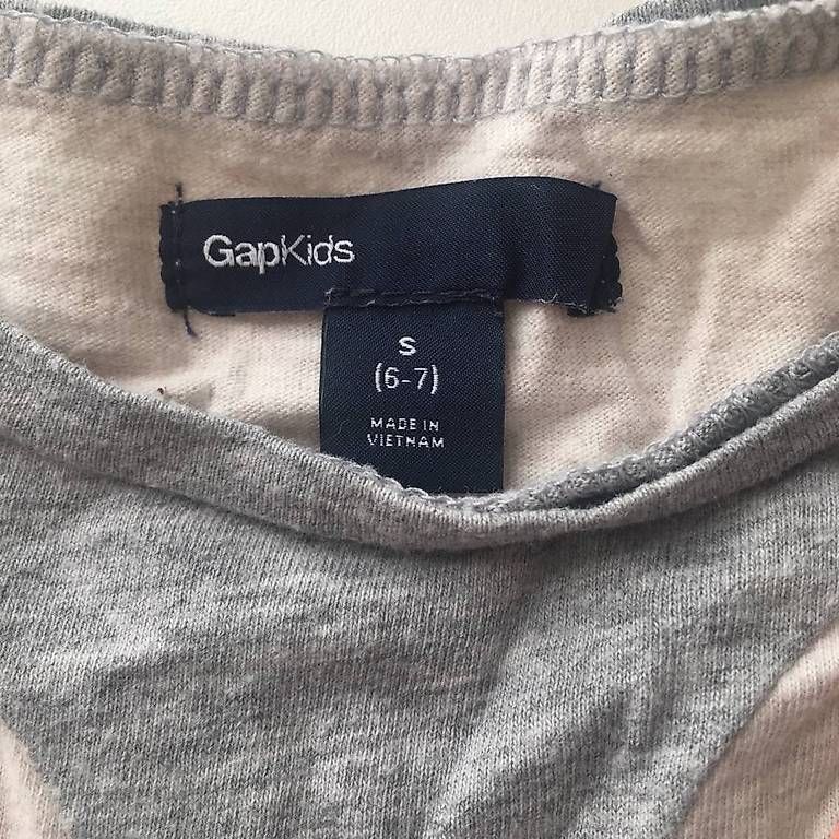 Gap Camicette, T-shirt & Top: T-shirt GAP souris 6/7 ans – Usato da Geneve venduto da maremonte 1
