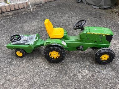 John Deere Veicoli per bambini: Kinder-Trettraktor – Usato da Boniswil venduto da Zephyr750 1