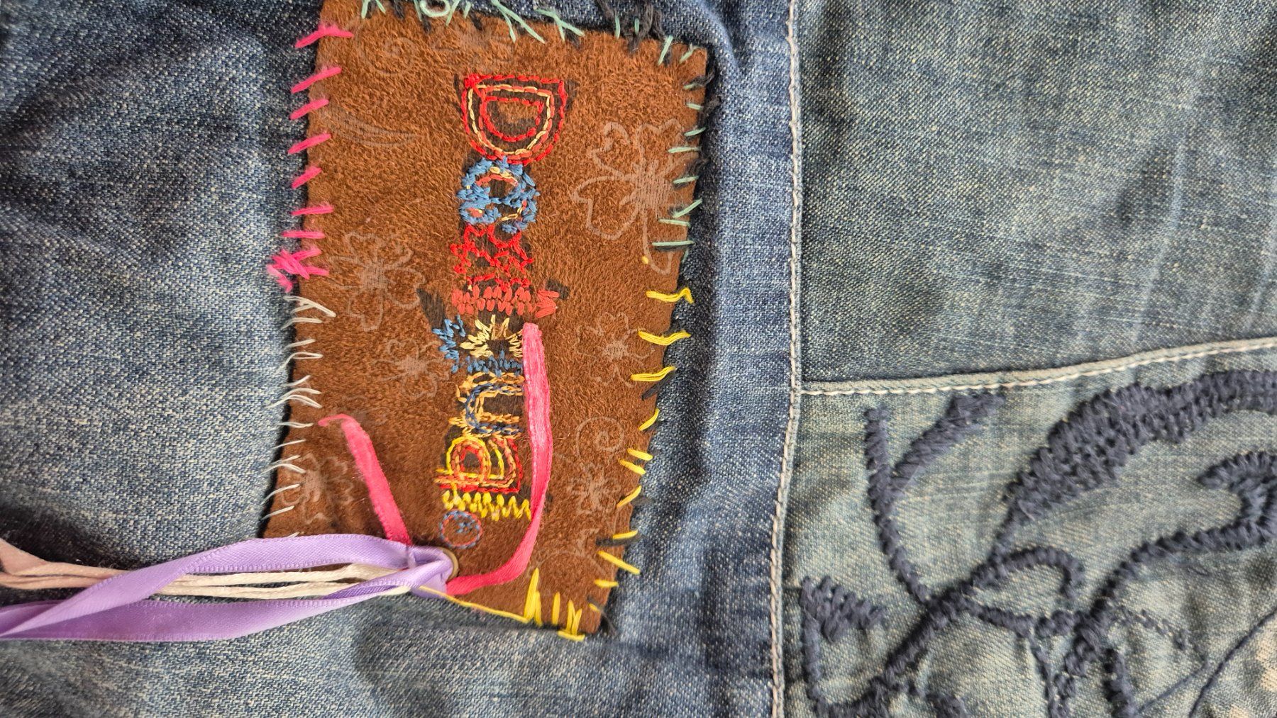 Desigual Jeans: Pantaloni estivi Desigual – Usato da Gordevio venduto da RUBY104