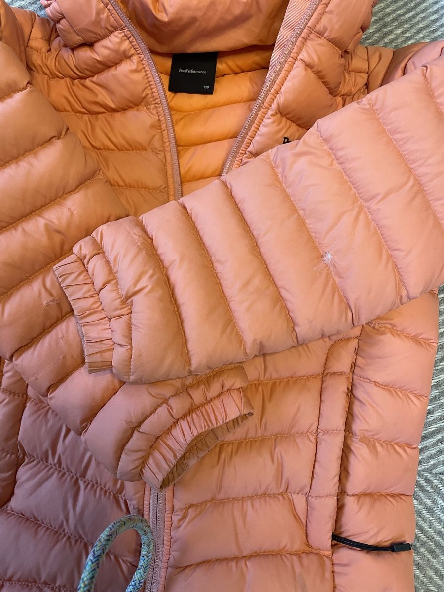 Peak Performance Vestes: Peak performance Down Jacket gr. 130, 8-11 JA wert 300,- – D'occasion à Männedorf par iza04 7