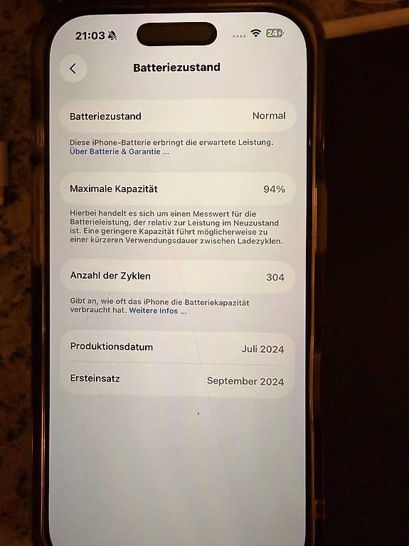 Apple Telefoni cellulari / Smartphones: Apple iPhone 16 Pro 1 TB Desert Titanium – Usato da Therwil venduto da Basilea88