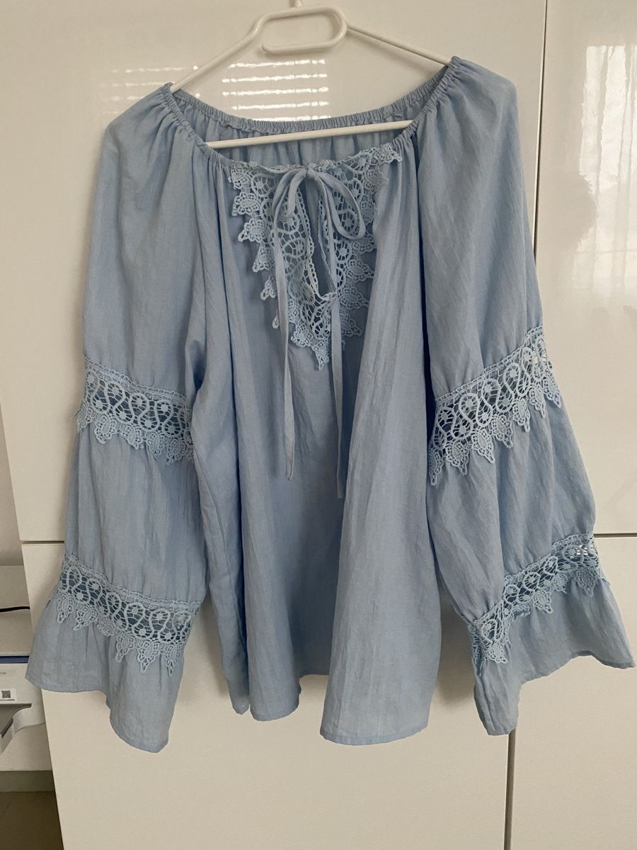Chemisiers: Bluse hellblau Gr 42 – D'occasion à Brugg AG par Honeybee6 1