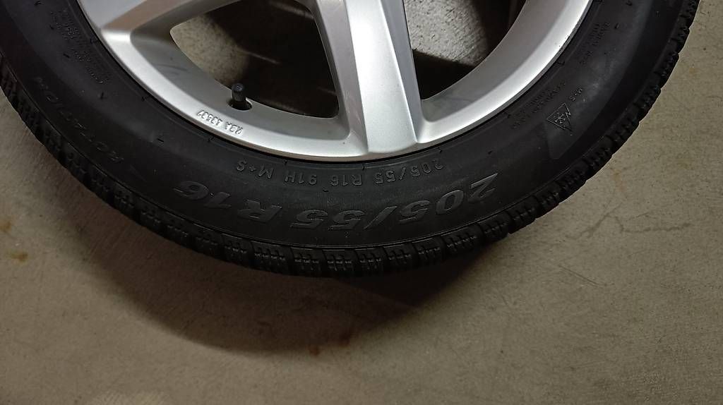 Volkswagen Cerchioni: 4 VW Original Alufelgen 16 Zoll – Usato da Muttenz venduto da m_h_m567 3