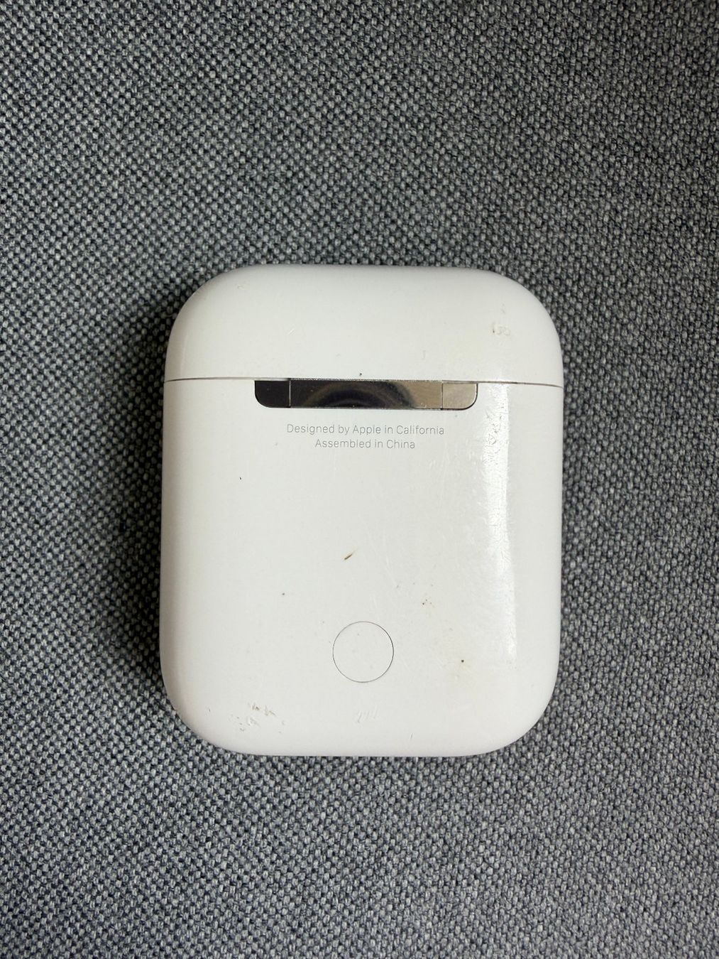 Apple Casques audio: Apple AirPods 2. Generation mit Ladecase und Kabel – D'occasion à Zug par nadine.xx 3