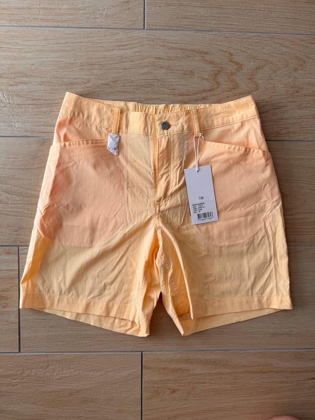 Pantaloni: Short de Golf RÖHNISCH orange/jaune – Nuovo e nell'imballaggio originale da La conversion venduto da Repio