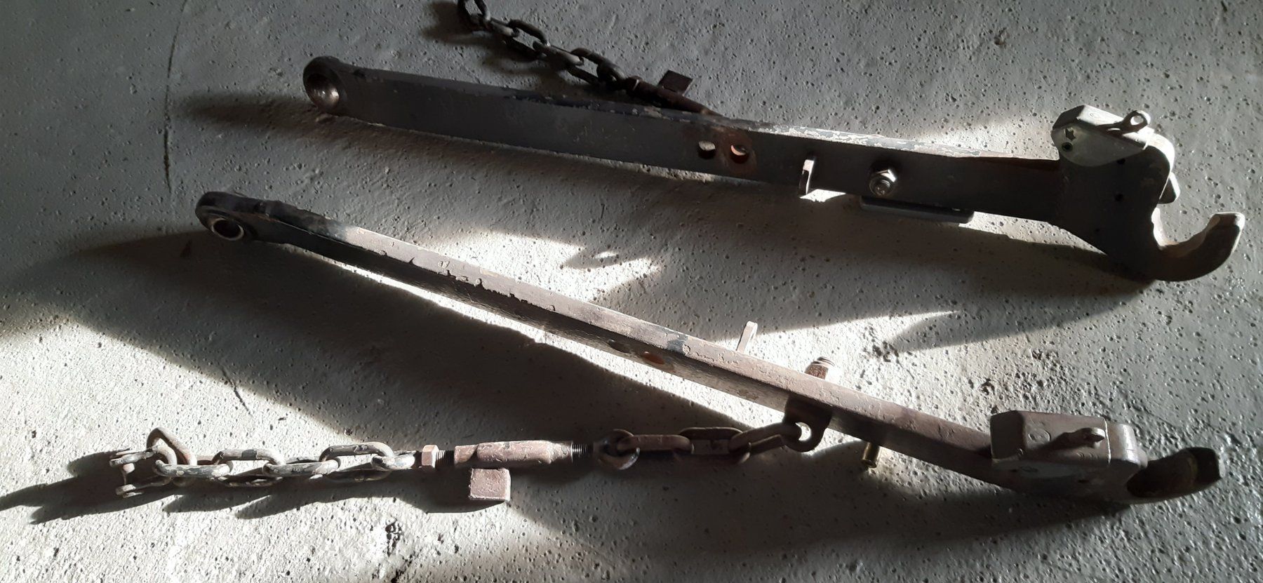 Altro per industria metallurgica: Hydraulikunterlenker – Usato da Muolen venduto da Profi010