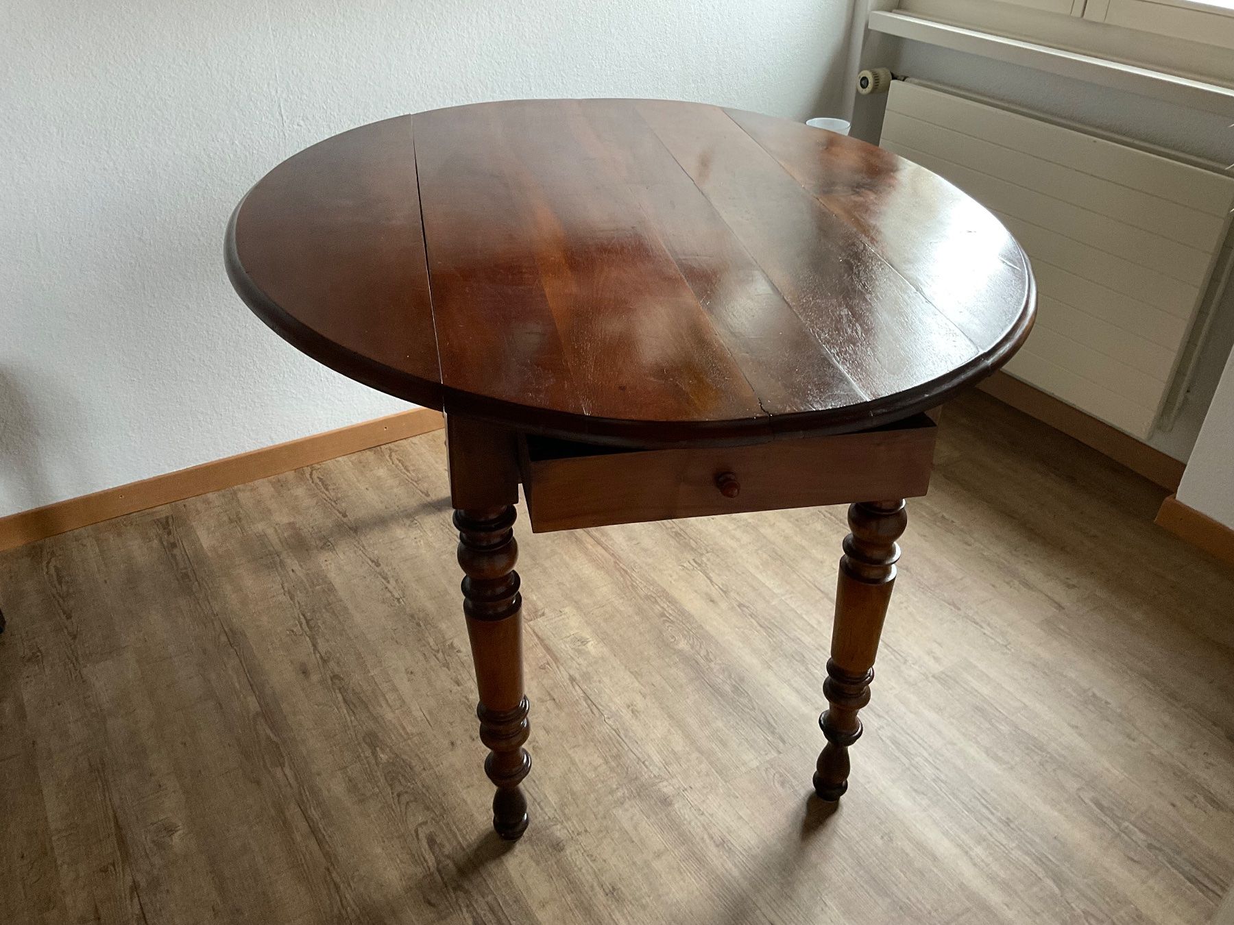 Tavoli: Tavolo del 1700 – Usato da Bern venduto da zero02 2