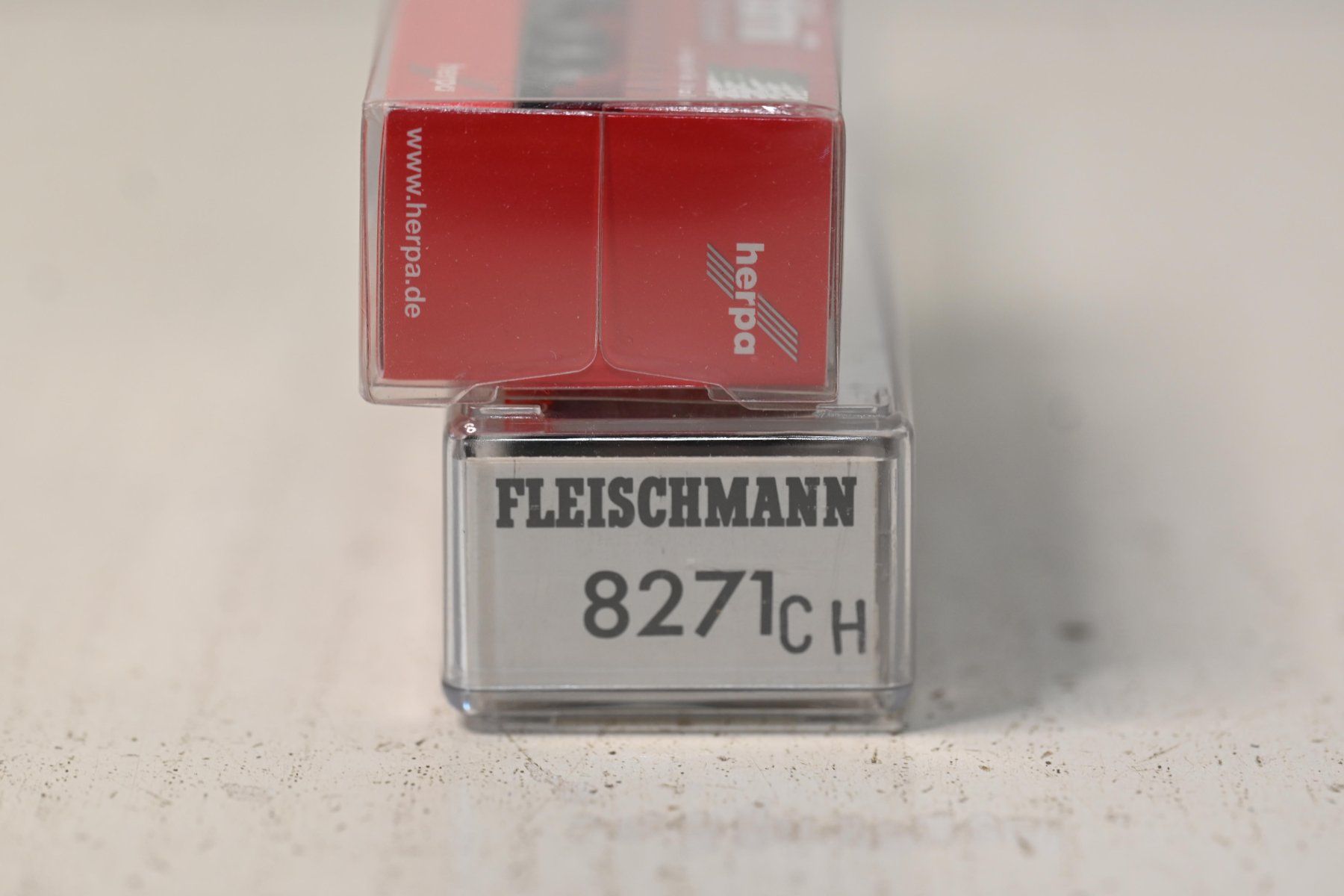 Fleischmann Modelleisenbahnen: Hupac Wagen Schöni    Fleischmann Spur N mit OVP – Gebraucht aus Laupen ZH von Zmoewe 6