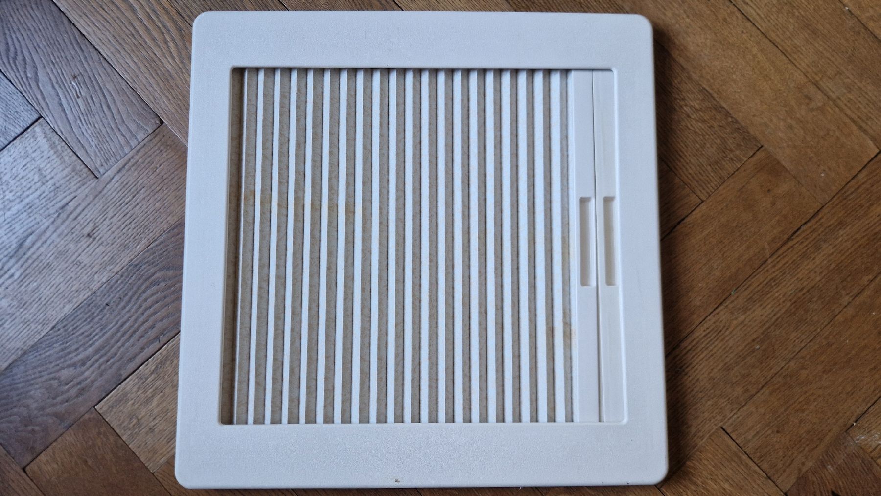 Dometic Finestre: Dometic Mini Heki Dachfenster 40 x 40 cm  – Usato da Winterthur venduto da simonc_95 5